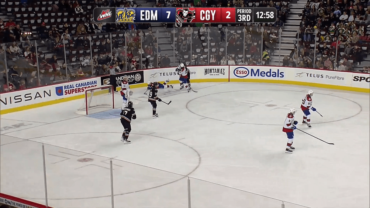 N. Tsakumis (EOK) vs. C. Yakemchuk (CGY)