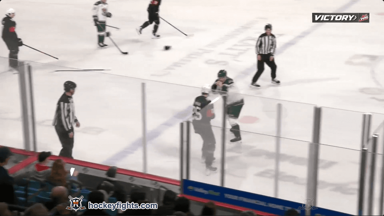 C. Schaefer (EVT) vs. M. Tymchak (KAM)