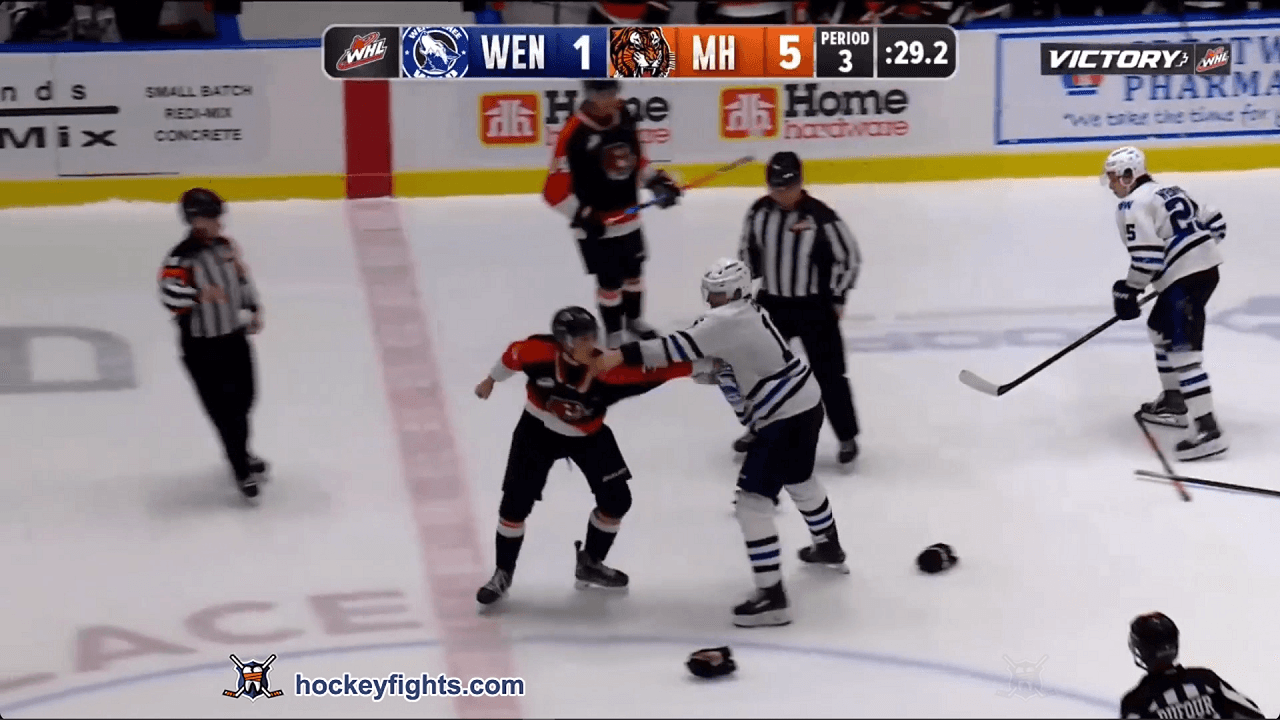 M. Capos (WEN) vs. R. Steen (MHT)