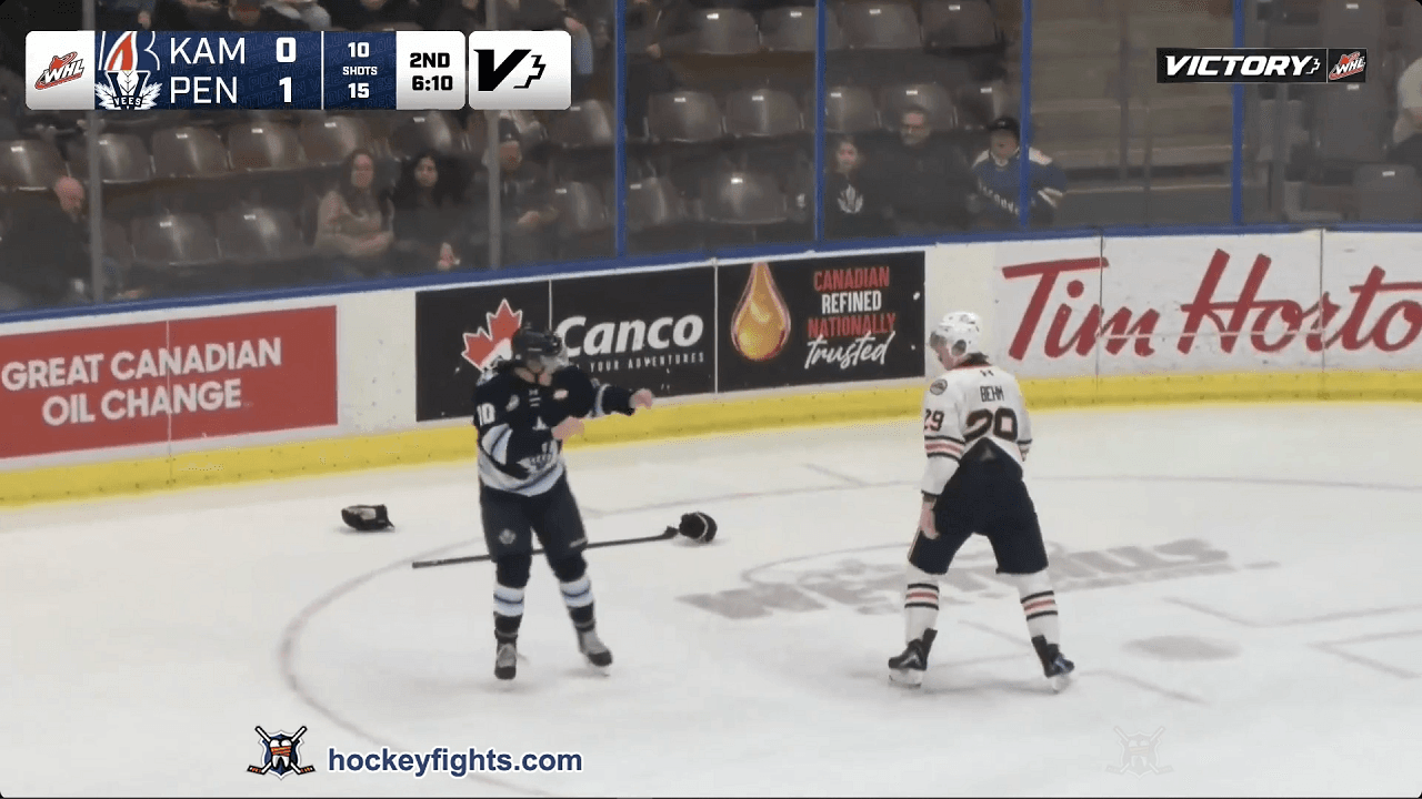 N. Behm (KAM) vs. B. DeMars (PEN)