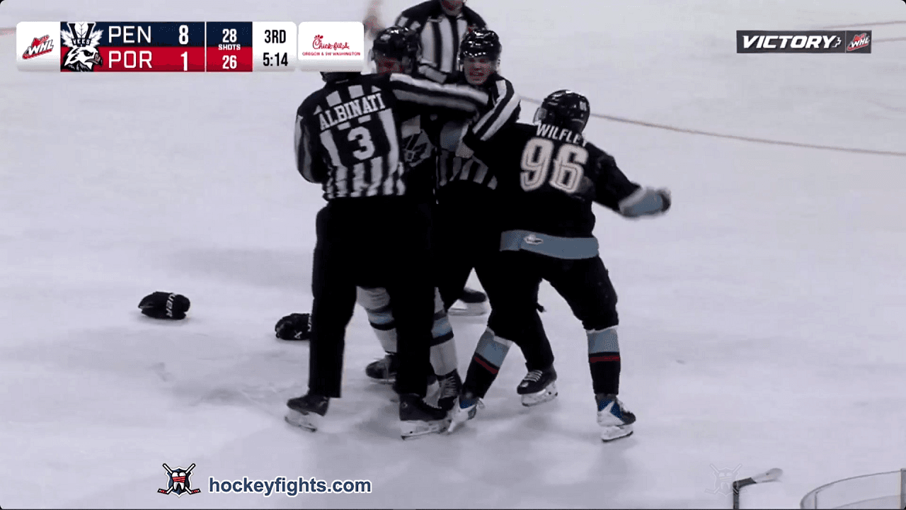 C. Norrie (PEN) vs. L. Wilfley (POR)