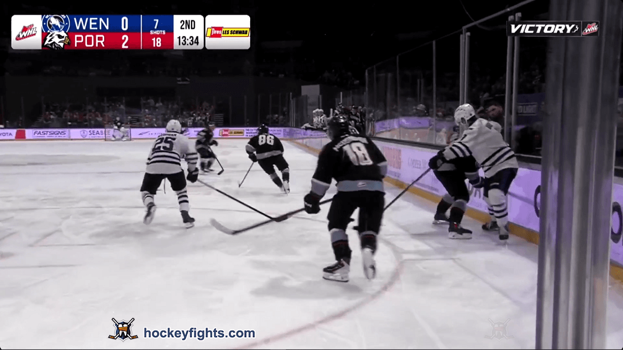 D. Vaillant (WEN) vs. N. Brown (POR)