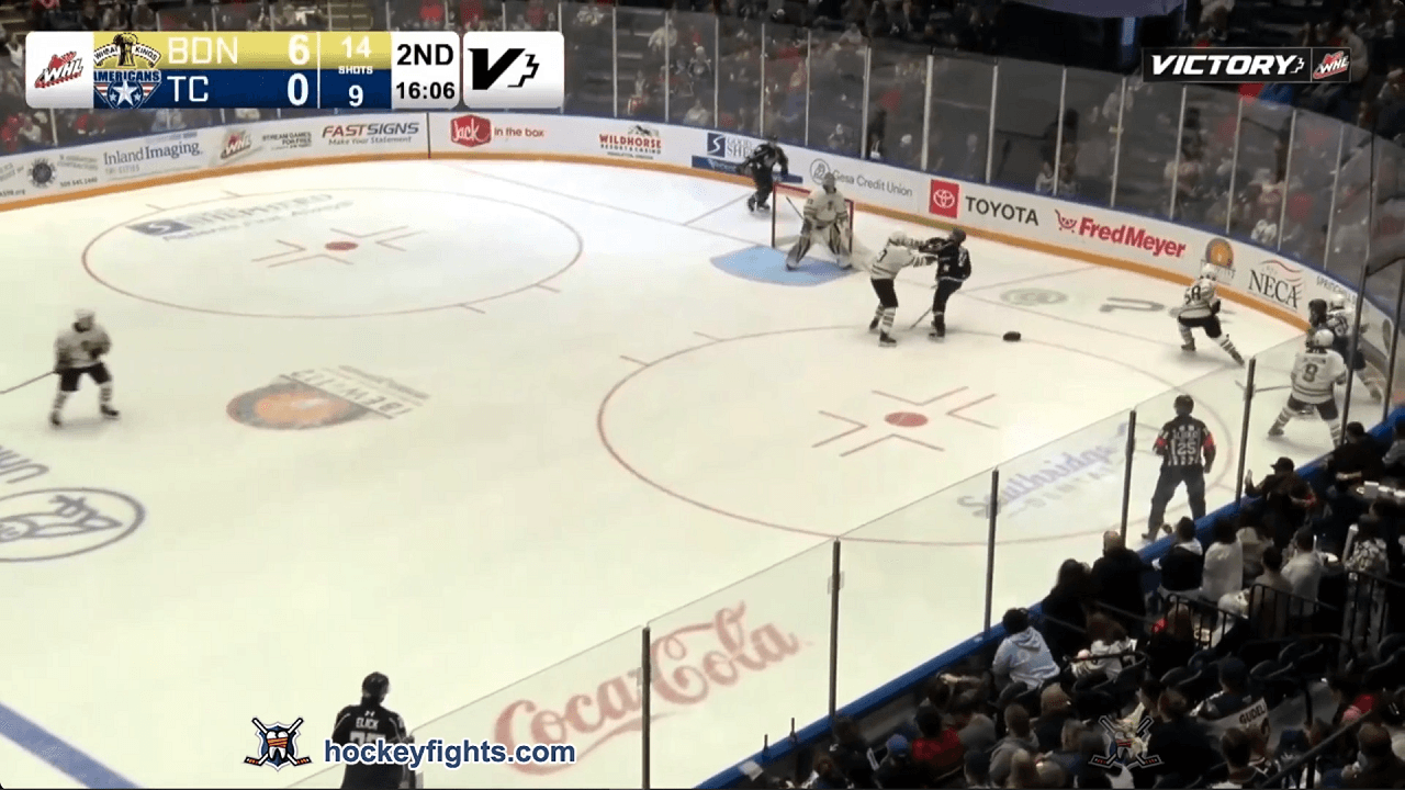 M. Lavoie (BRN) vs. C. Koch (TRI)