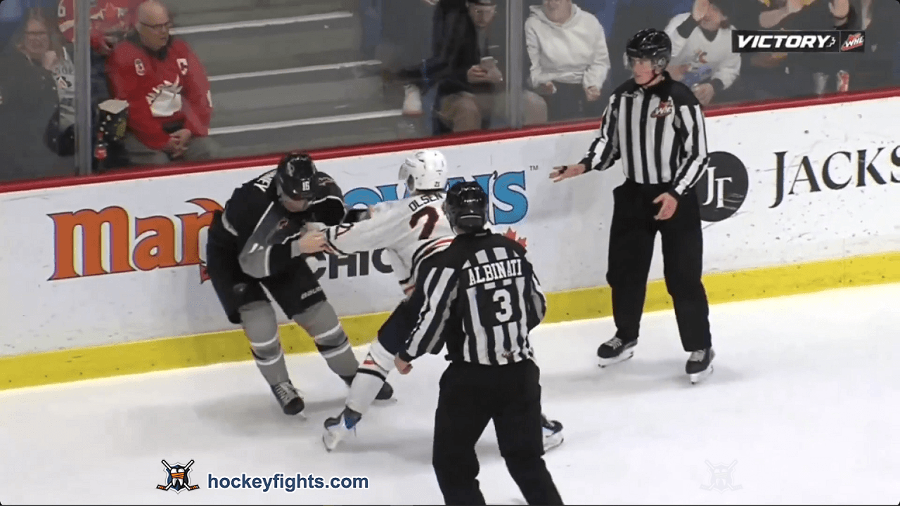 C. Olsen (KAM) vs. B. Chorney (VAN)