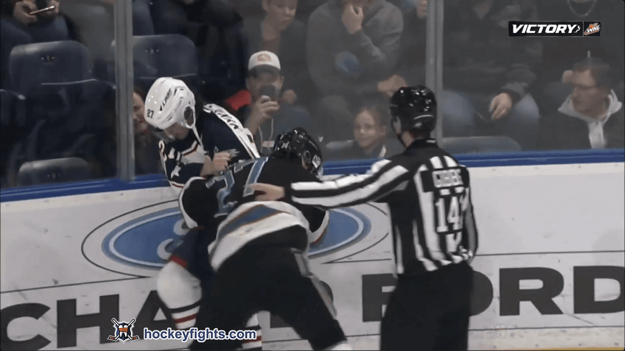 M. Mykichuk (TRI) vs. J. Henderson (KEL)