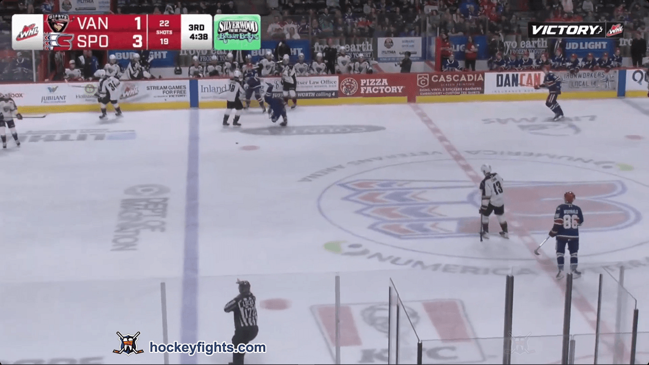 W. Sharpe (VAN) vs. C. Armstrong (SPO)