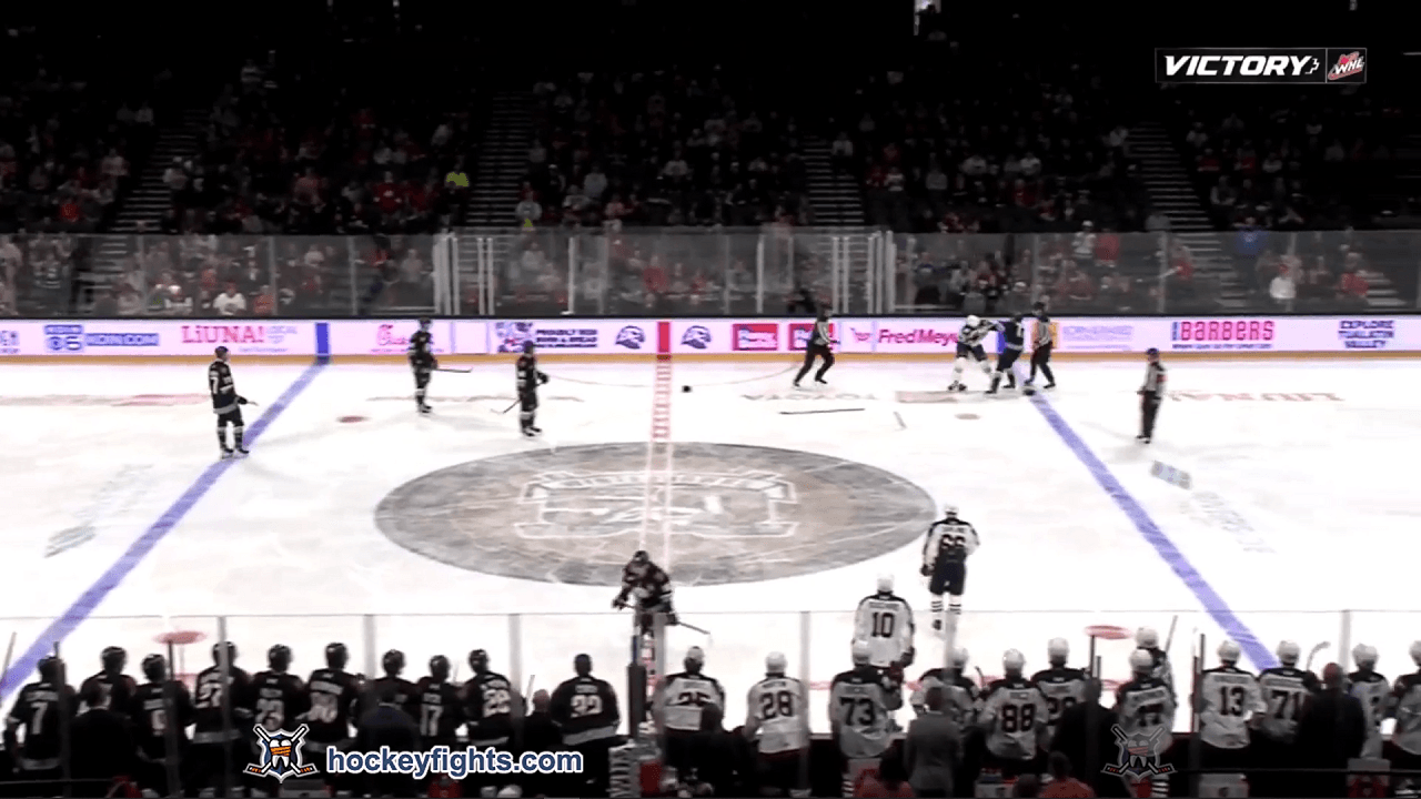 J. Adam (TRI) vs. R. Brown (POR)