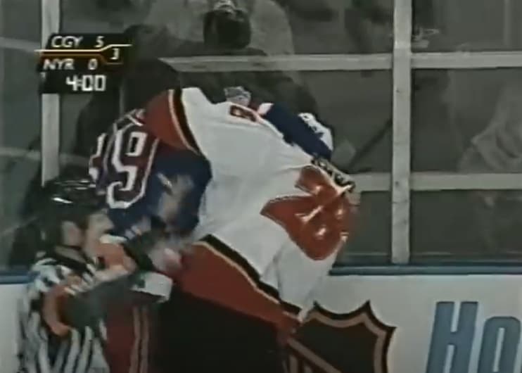 R. Regehr (CAL) vs. D. LaCouture (NYR)