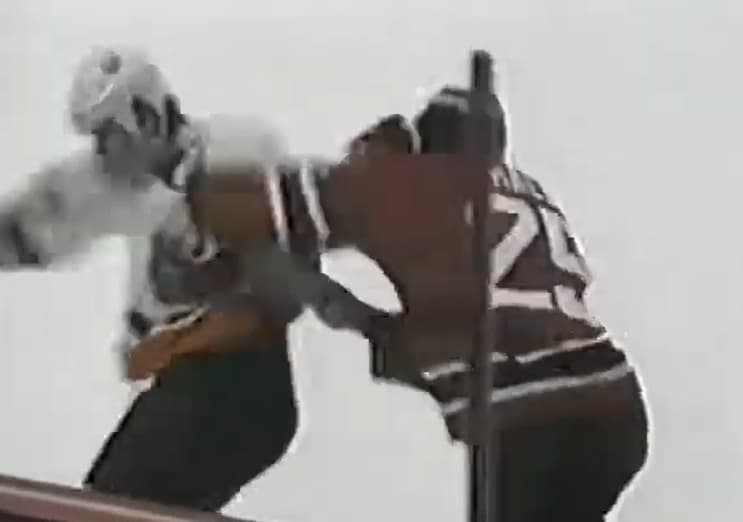 A. Asham (NYI) vs. D. Hale (NJD)