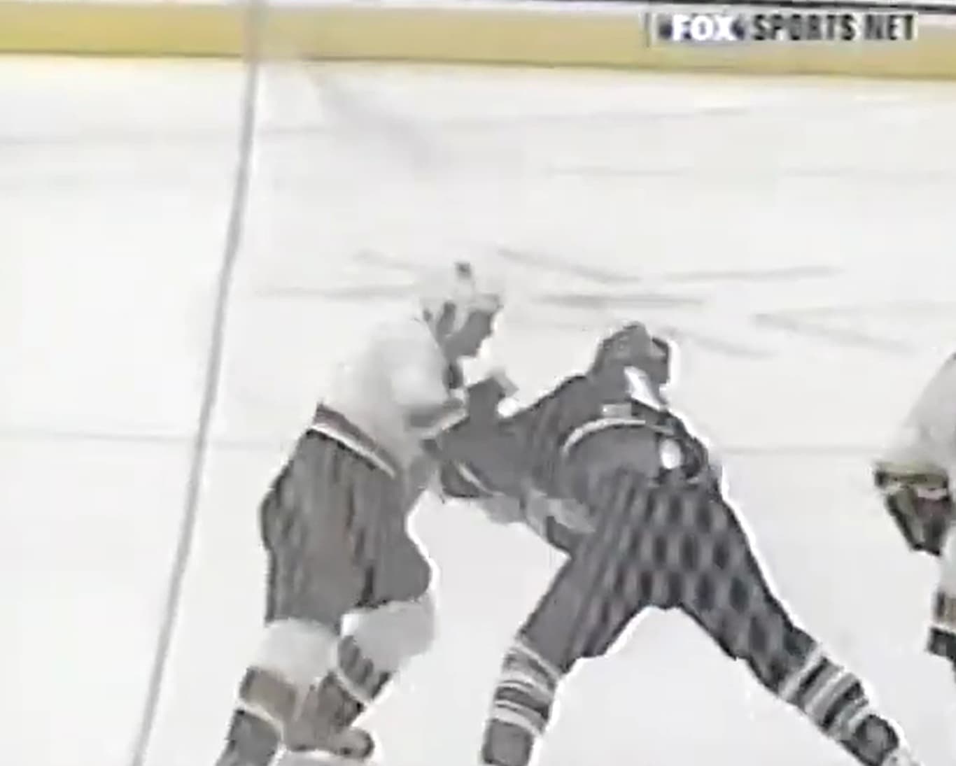 B. Ritchie (FLA) vs. D. Tucker (TOR)