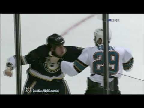 R. Clowe (SJS) vs. B. Crombeen (STL)