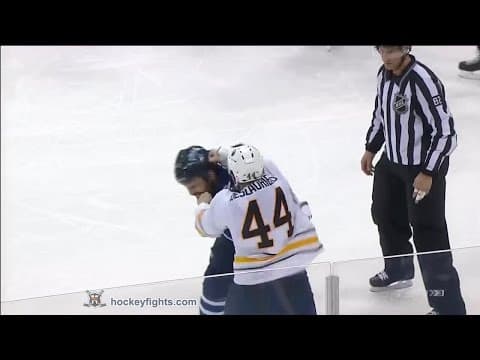 N. Deslauriers (BUF) vs. M. Stuart (WPG)