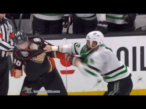 J. Benn (DAL) vs. C. Perry (ANA)