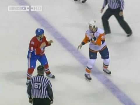 J. Rechlicz (NYI) vs. T. Kostopoulos (MON)