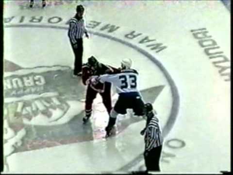 K. Kudroc (SAR) vs. B. Sugden (SYR)