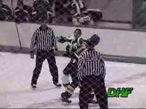 L. Gazdic (DAL) vs. T. Spencer (STL)