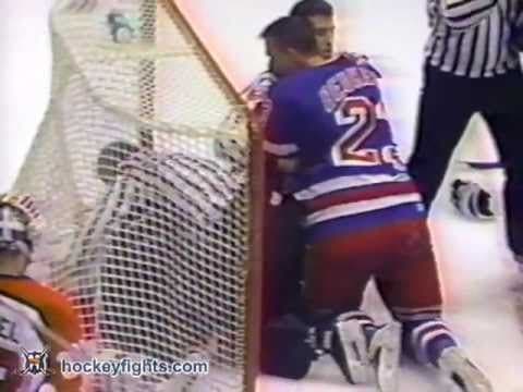 J. Beukeboom (NYR) vs. E. Lindros (PHI)