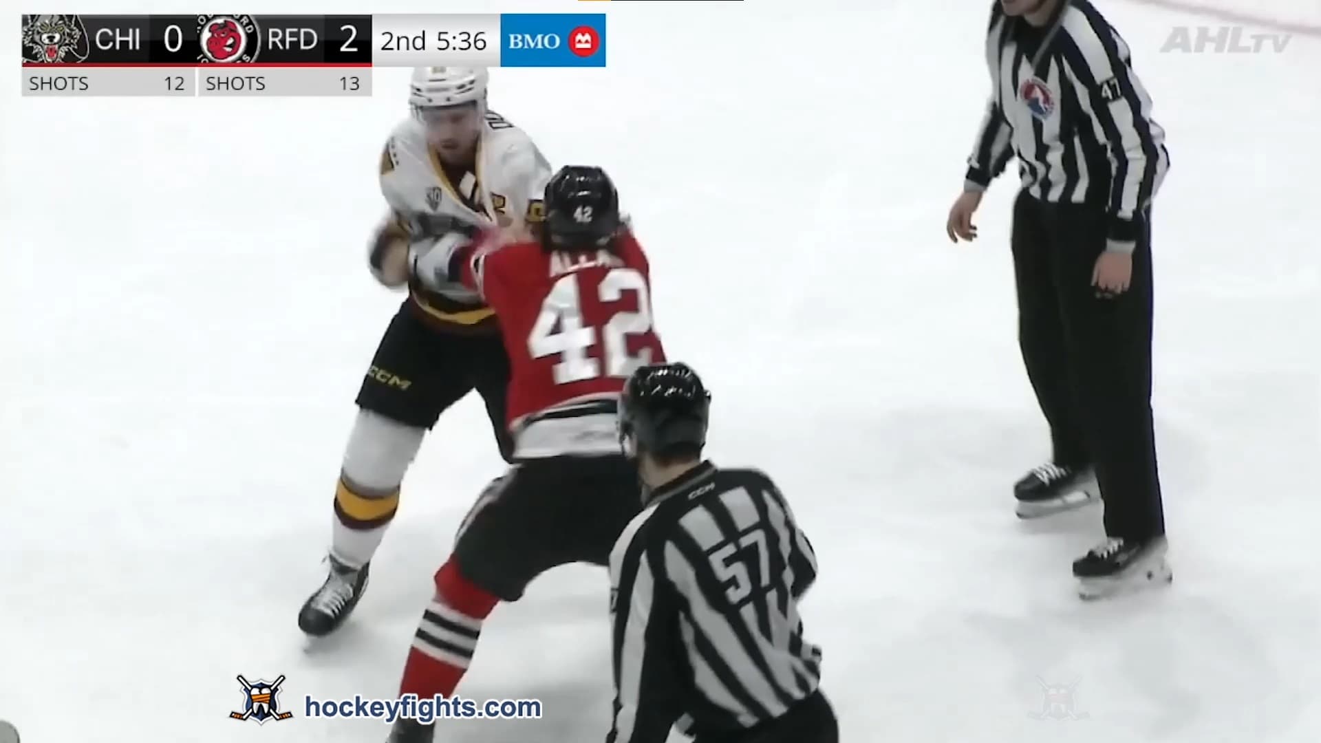 M. Donovan (CHI) vs. N. Allan (RCK)