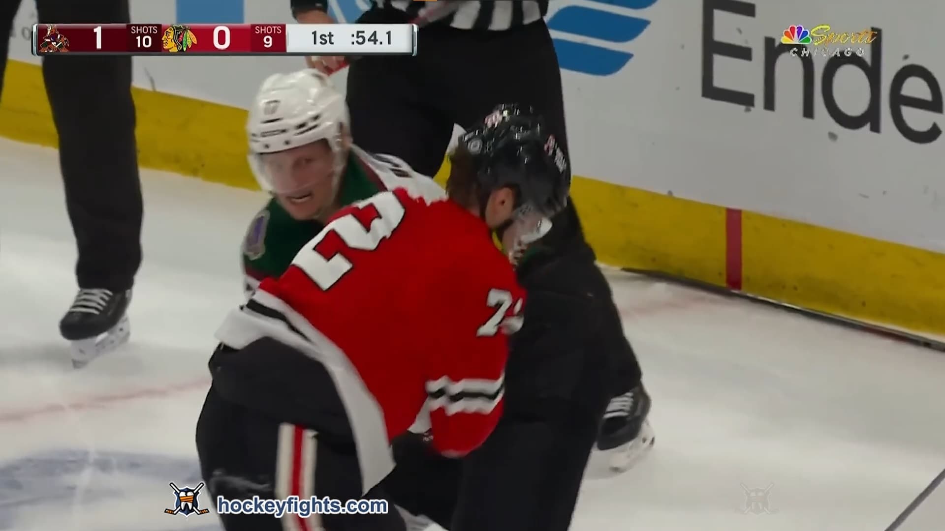 N. Bjugstad (ARI) vs. A. Vlasic (CHI)