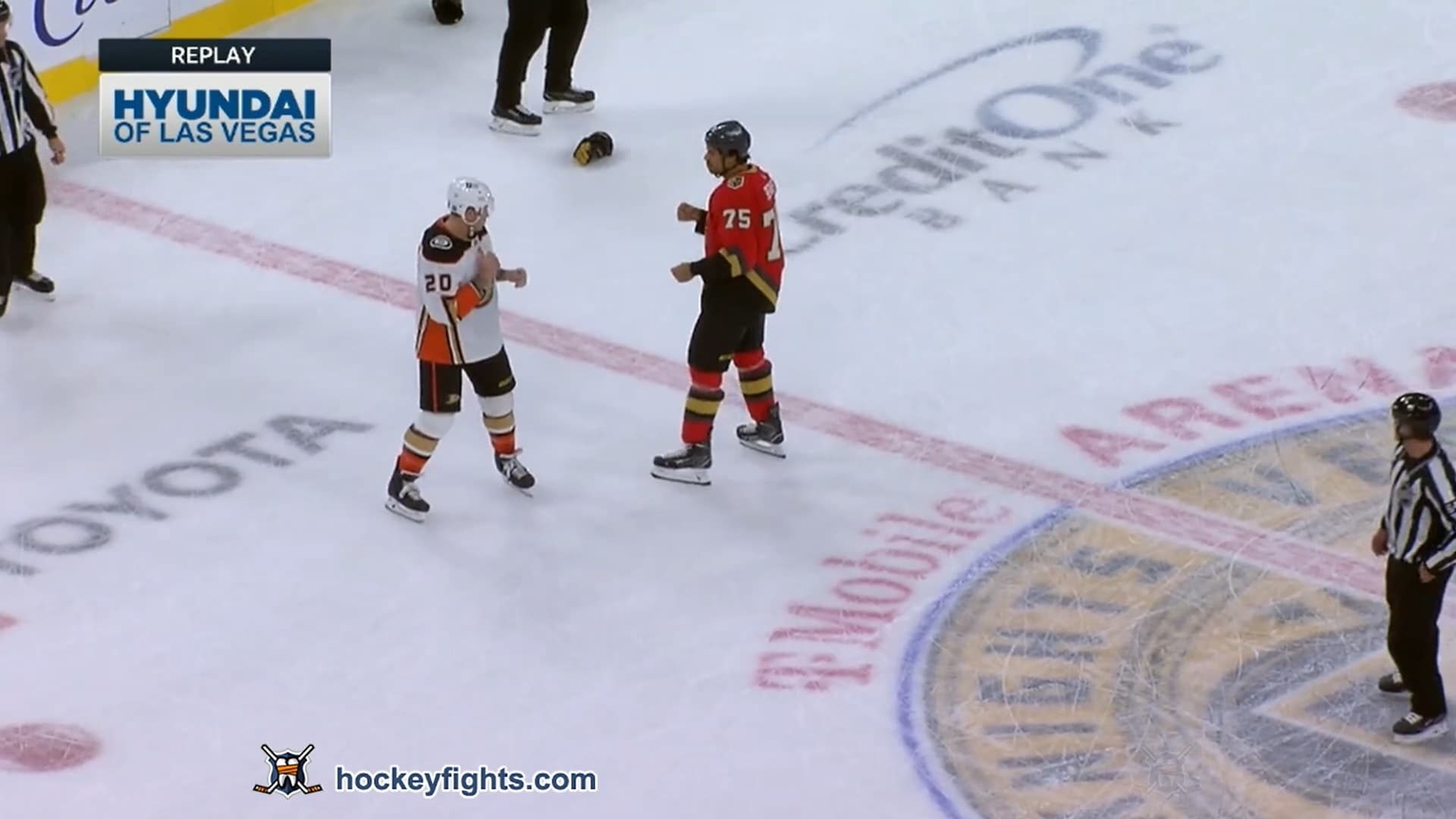 N. Deslauriers (ANA) vs. R. Reaves (VGK)