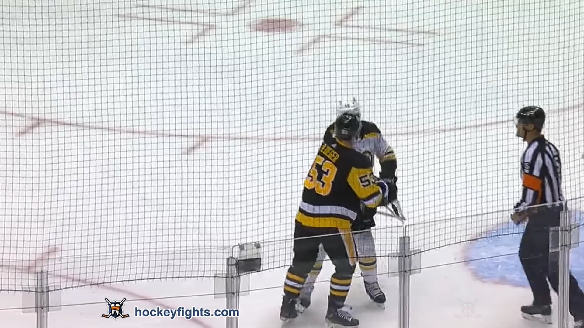 J. Lauzon (BOS) vs. T. Blueger (PIT)