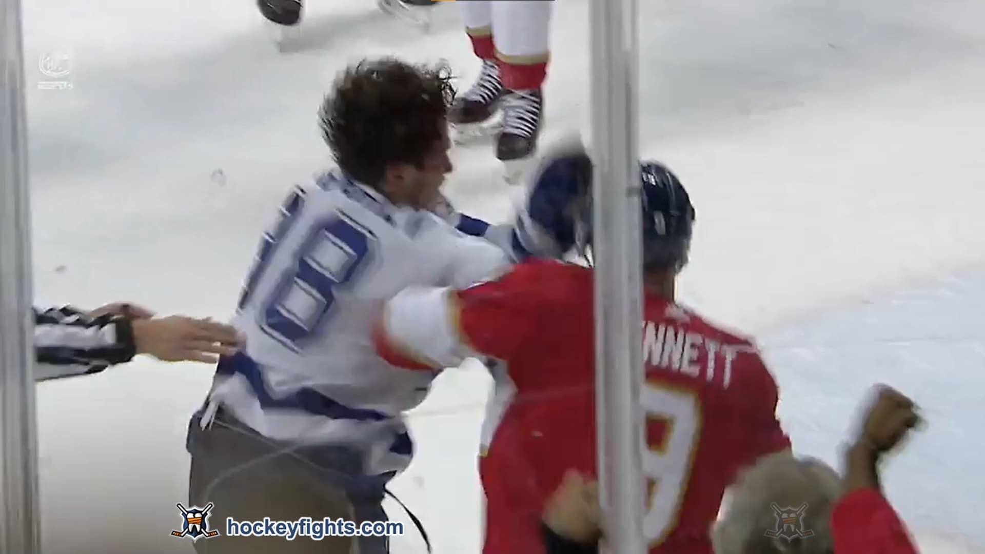 M. Sergachev (TBL) vs. S. Bennett (FLA)
