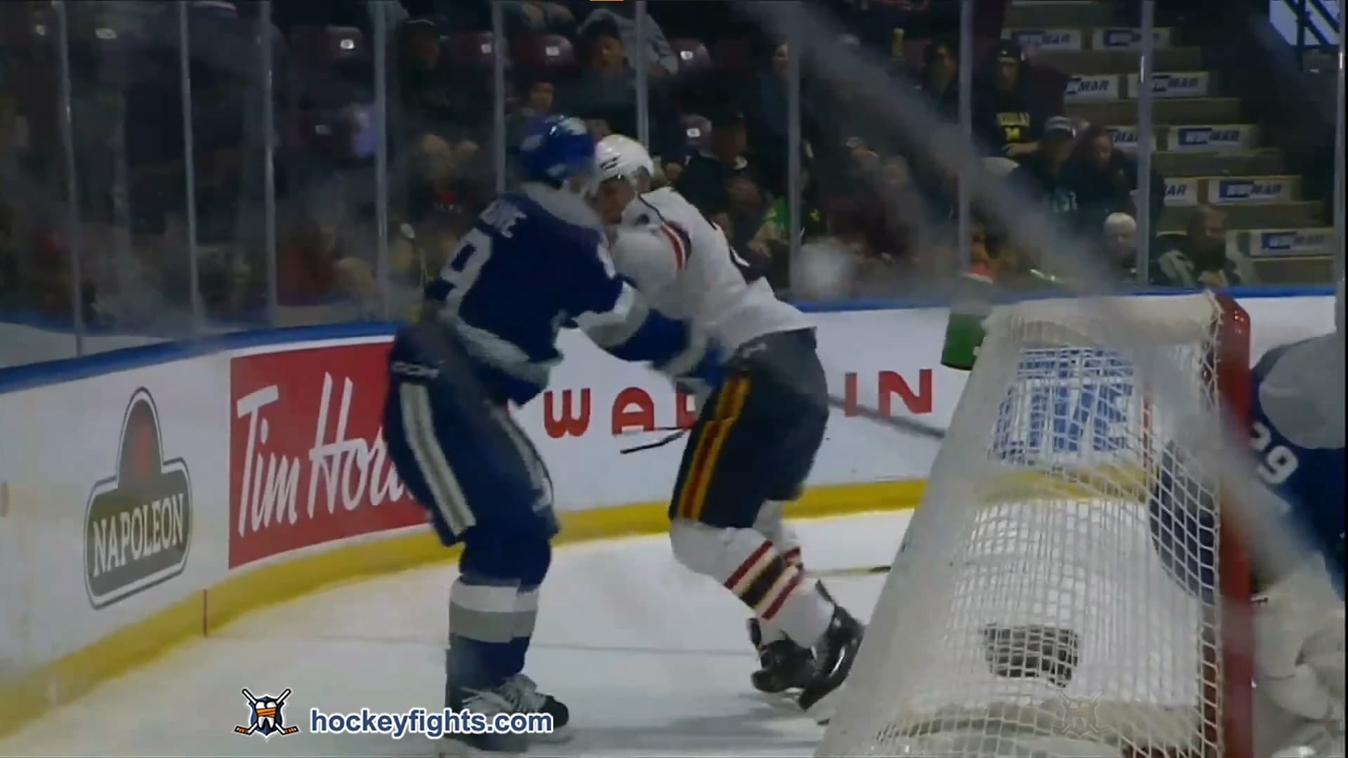 N. Villeneuve (SBY) vs. C. Beaudoin (BAR)
