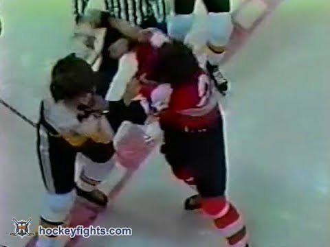 J. McIlhargey (PHI) vs. T. O'Reilly (BOS)