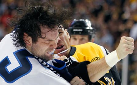 Shawn Thornton Highlight of Bruins Win