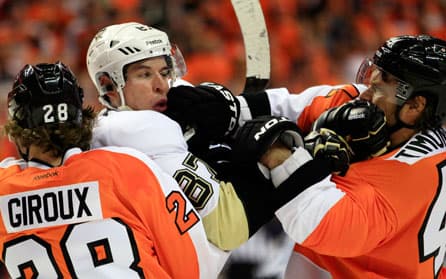 Flyers, Kings Take Big Leads in Wild Day