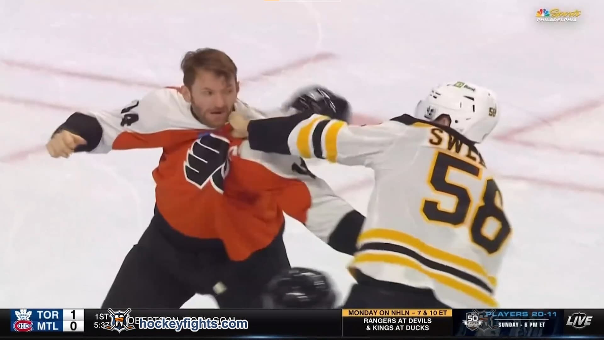 Adam Sikora fights Billy Sweezey in AHL match, Sport.cz reported Adam Sikora fights Billy Sweezey in AHL match, Sport.cz reported