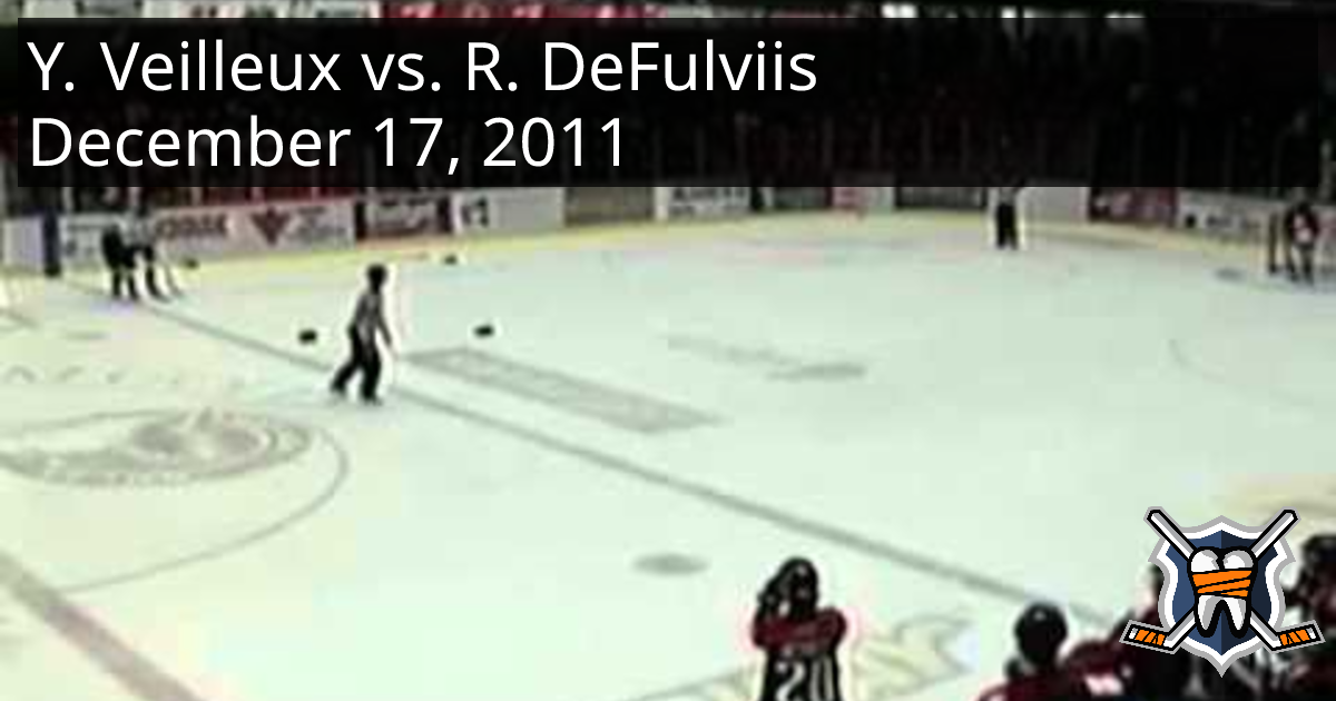 Yannick Veilleux vs. Robbie DeFulviis, December 17, 2011 - Shawinigan ...